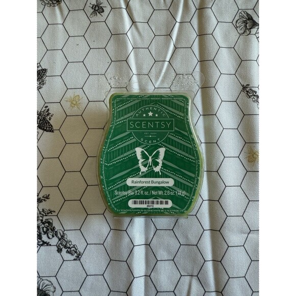 SCENTSY Wax  Bar ~ Rainforest Bungalow ~ NEW - Picture 1 of 2